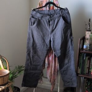 Gray Cargo Pants with Relaxed Fit and Textured Fabric